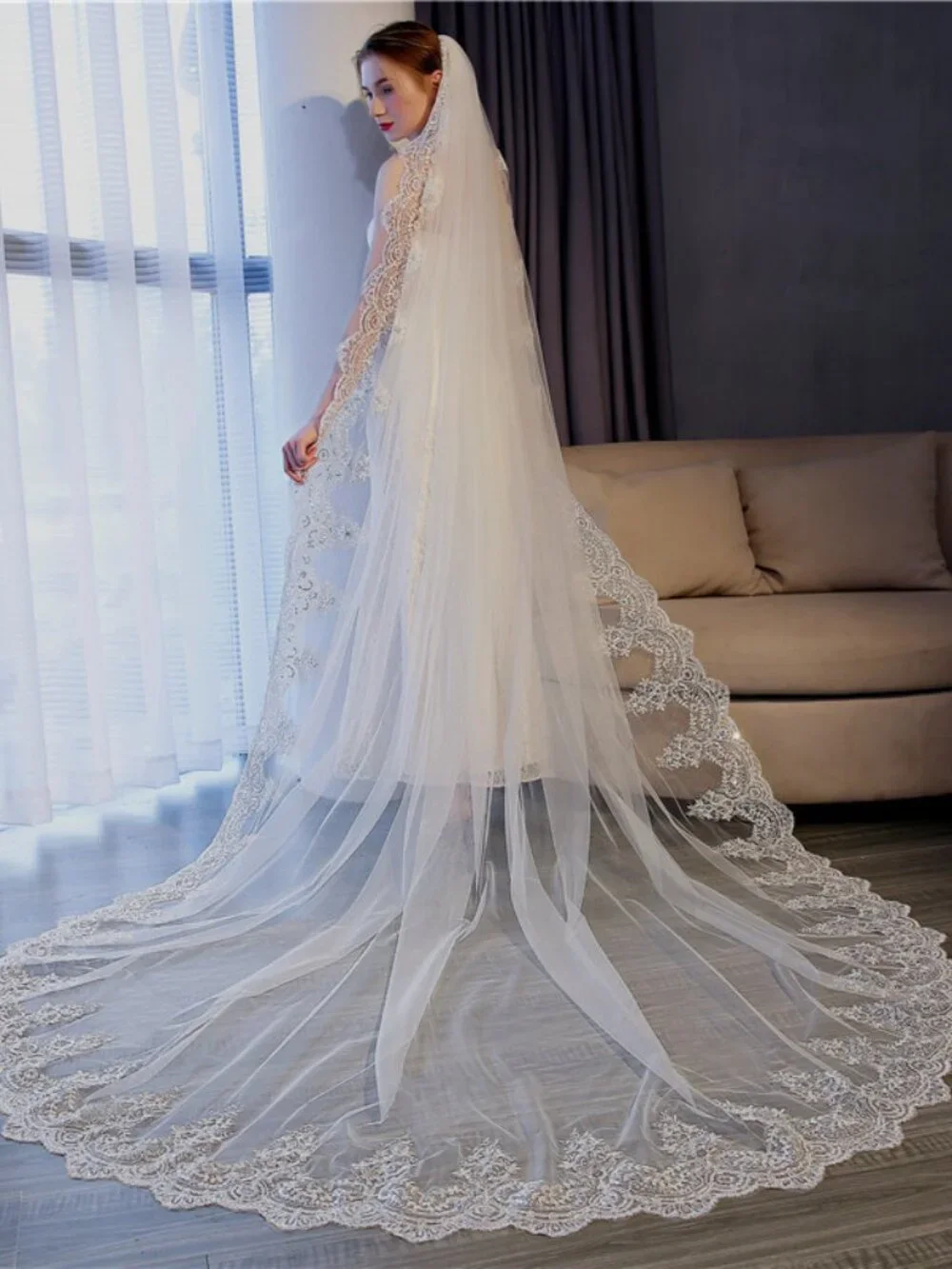 Dramatic 3m x 3m 1-Tier Cathedral Length Bridal Veil